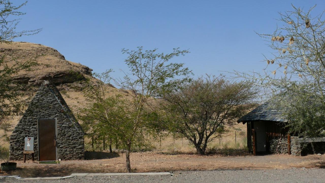 Rooiklip Camp Flintstone Exterior foto